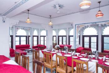 Hotel Pichola Haveli