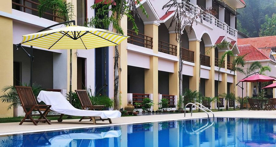 Le ROI Corbett Resort