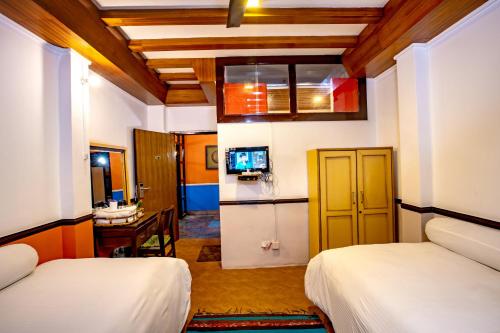 Shangri - La Boutique Hotel - Image 4