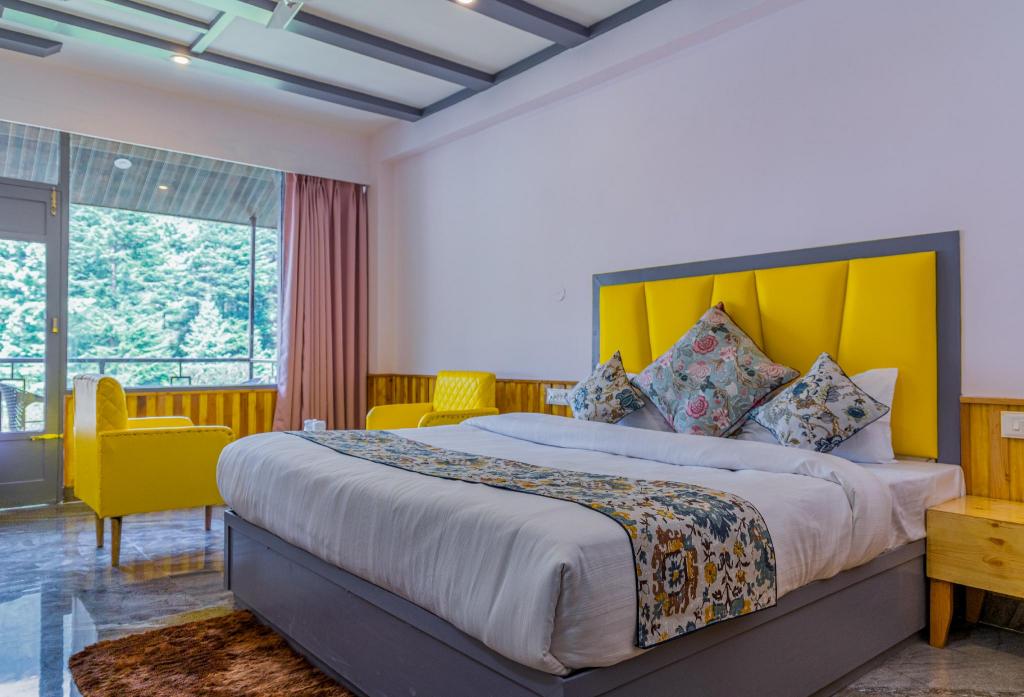 Hotel Apple Flower - Image 8