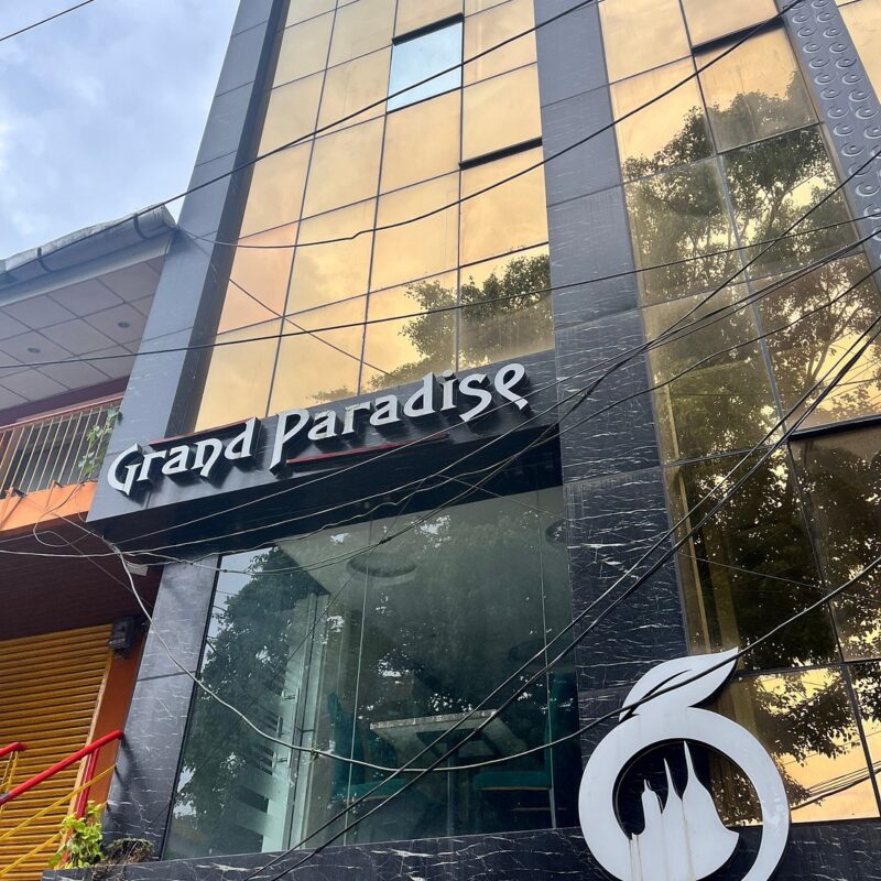 Hotel Grand Paradise