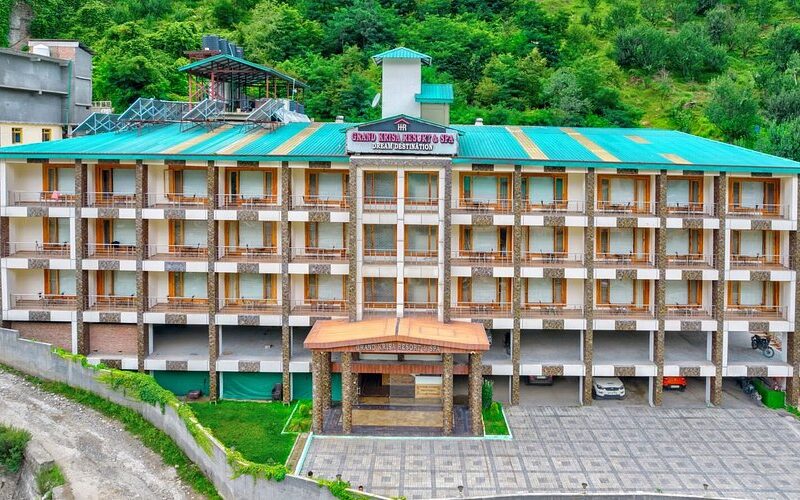 Grand Krissa Resort and Spa