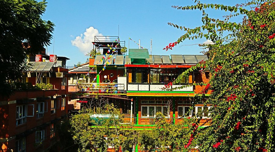 Shangri - La Boutique Hotel