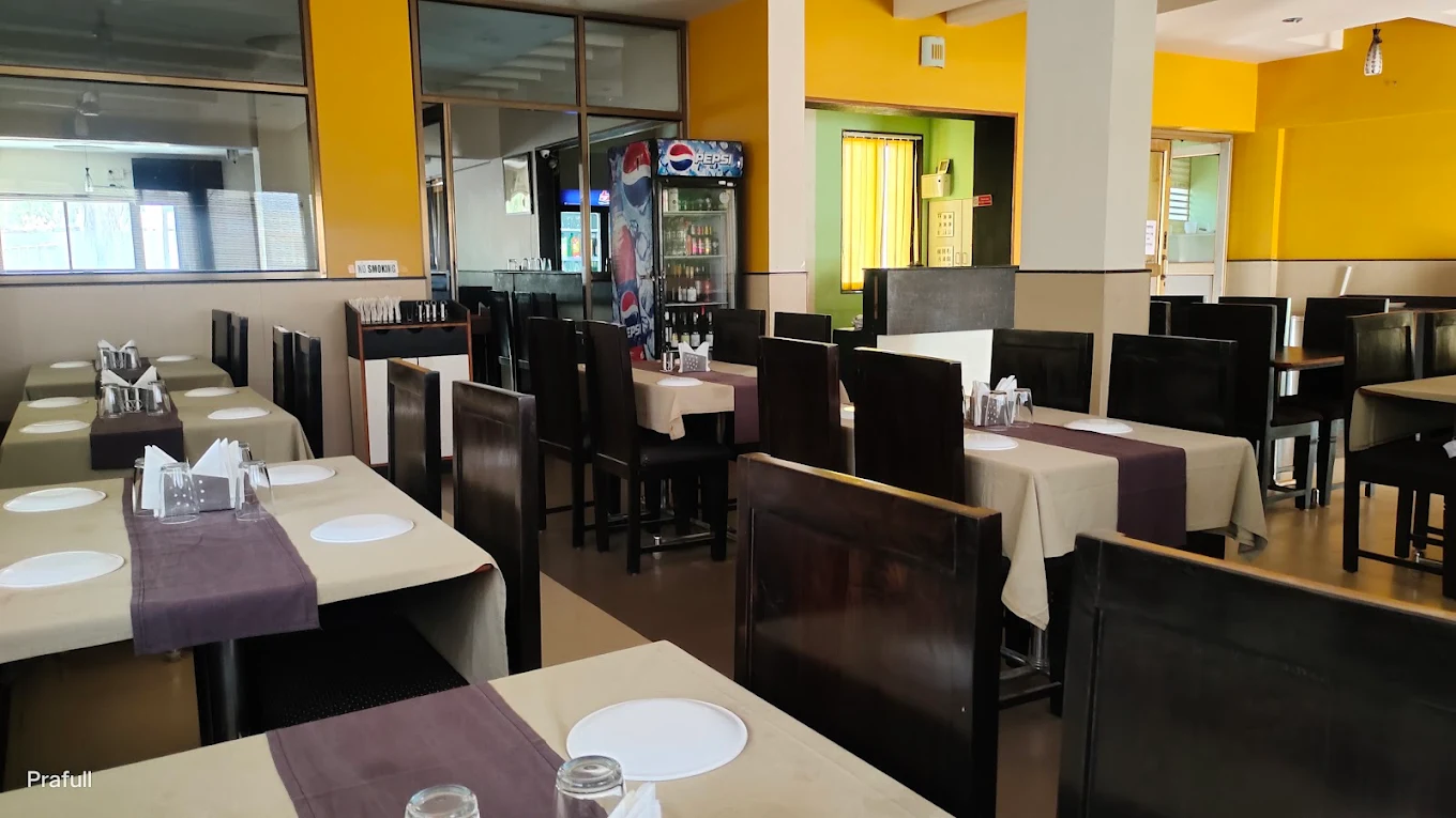 HOTEL EXCELLENCY INN - Image 5
