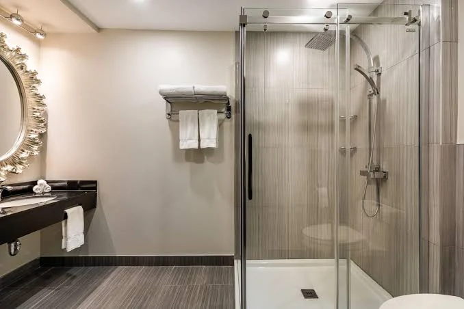 Empire Suites - Image 3