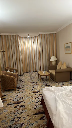Trianon Royal Hotel Abu Dhabi - Image 4