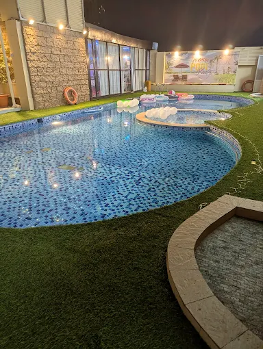 Trianon Royal Hotel Abu Dhabi - Image 3