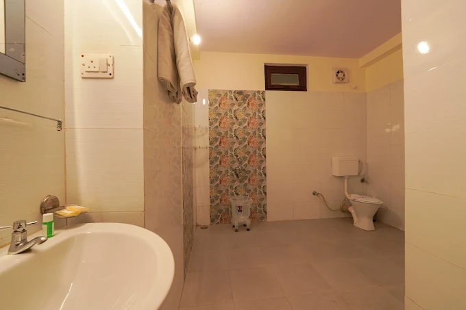 Honeymoon Beach Resort - Image 6