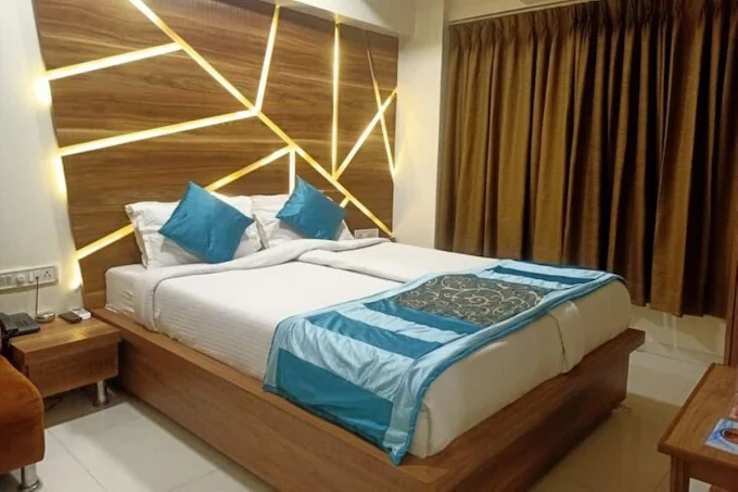 Hotel 7orbit - Image 8