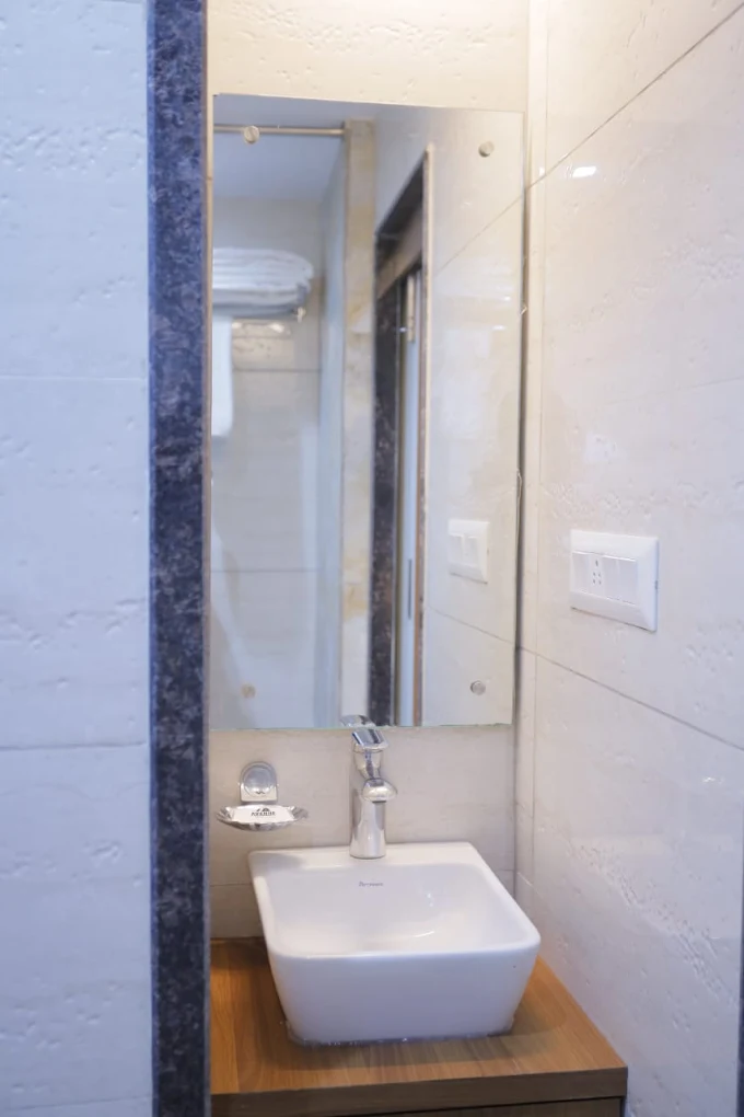 Avenue Hotels - Image 2