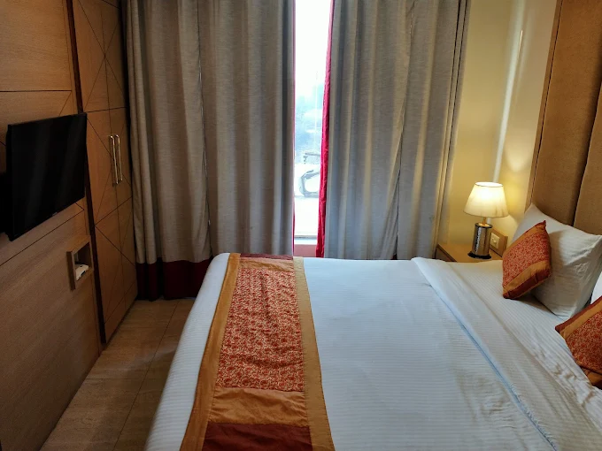 Hotel Grand Ashoka - Image 6