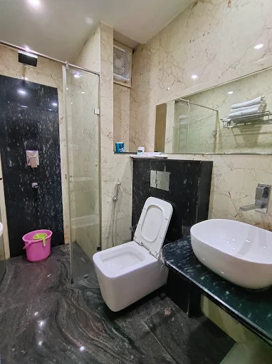 Hotel Lee Garden - Image 3