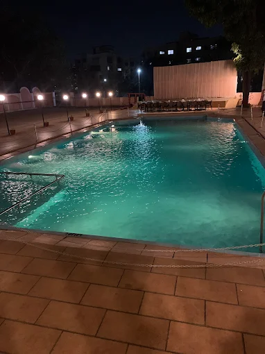 Quality Inn Regency - Image 10
