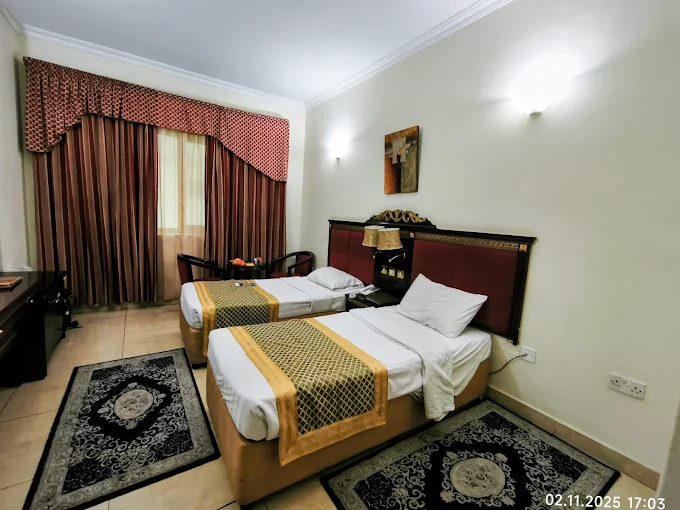 Comfort Inn Hotel - Image 5
