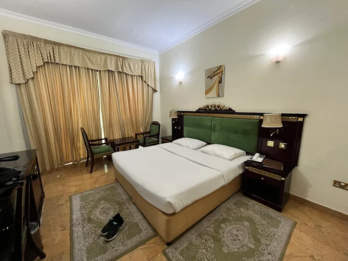 Comfort Inn Hotel - Image 3