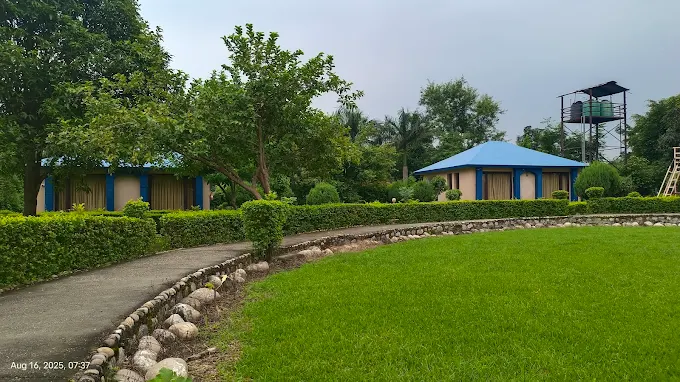 Tusk And Roar Resort