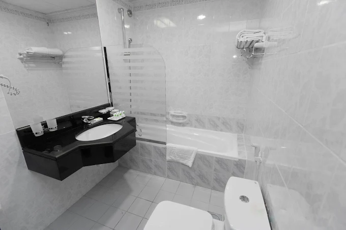 Comfort Inn Hotel - Image 2
