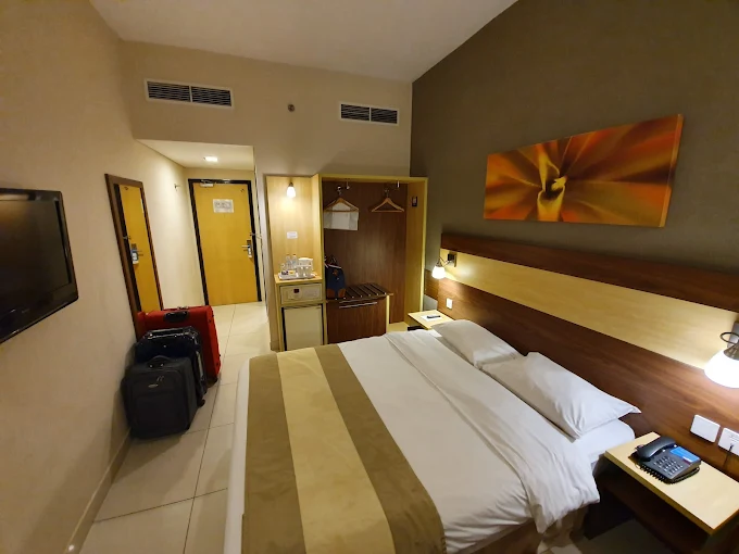 Citymax Hotel Bur Dubai - Image 4