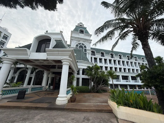 Camelot Hotel