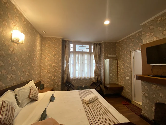 Hotel Silver - Image 4
