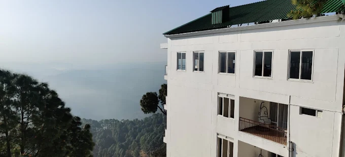 Peaks And Pines Resort, Lansdowne