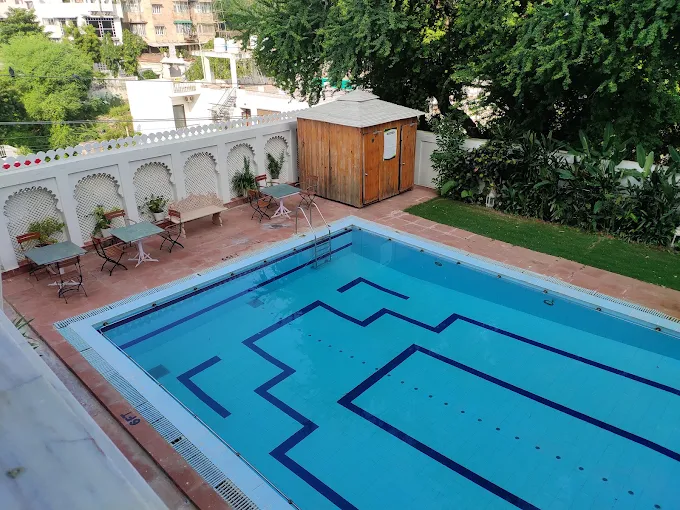Hotel Hilltop Palace - Image 2