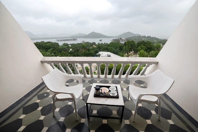 Hotel Hilltop Palace - Image 3