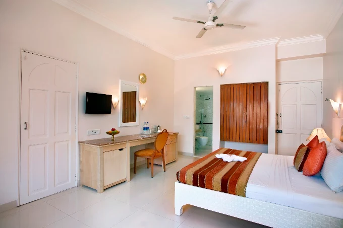 Avion Holiday Resort - Image 2