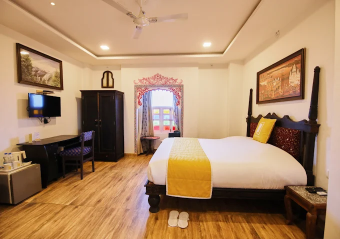 Bloom Boutique | Lake Pichola - Image 5