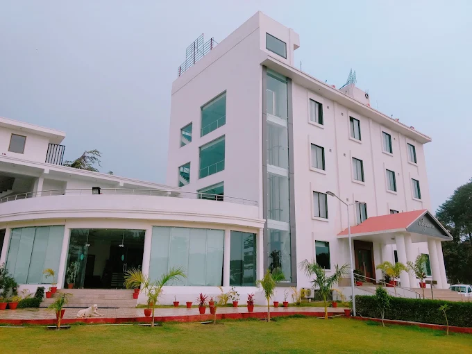 The Elegance Resort - Image 3