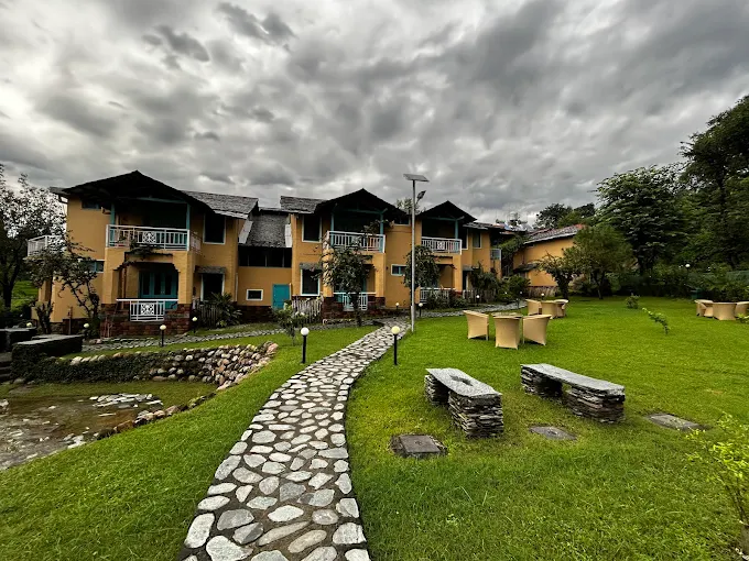 Tree Of Life Birdsong Chalets, Dharamshala